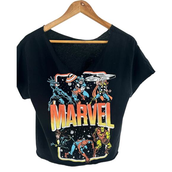 Captain Marvel women’s‎  Distressed Cut-Out Graphic T-Shirt Size Medium - Picture 1 of 6
